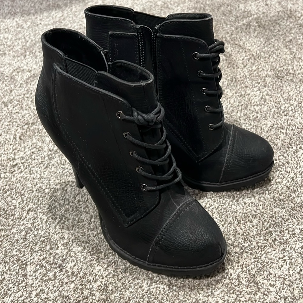 Aldo black heels